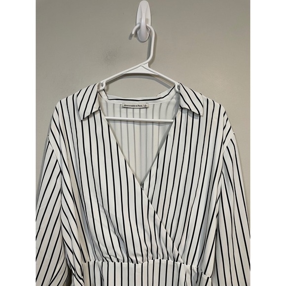 Abercrombie & Fitch Drapey Shirt Dress In White and Black Stripe Size Large - Picture 3 of 11